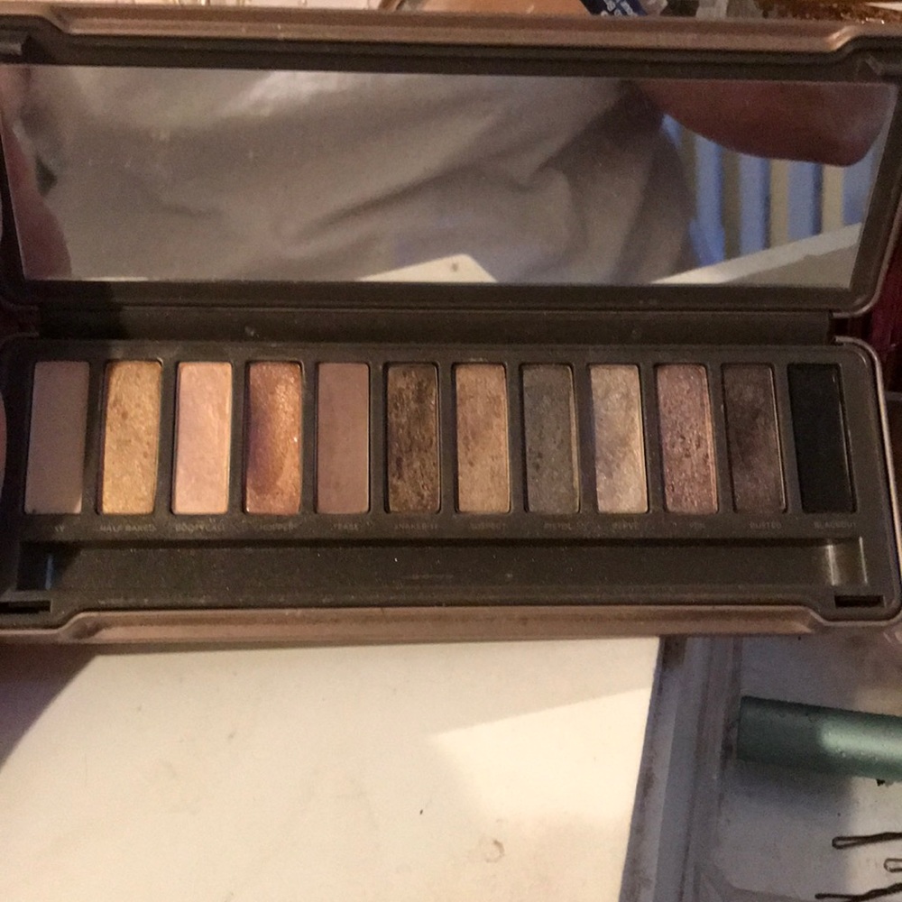 Urban Decay Naked 2